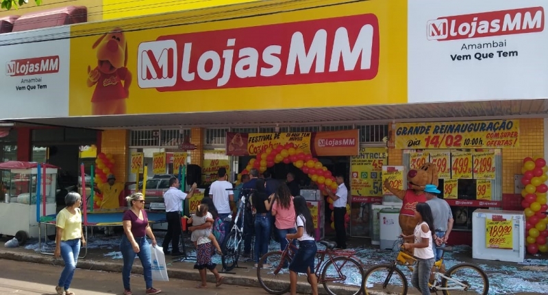  MM de Amambai reinaugura com loja cheia